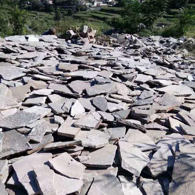 矿山销售灰色浆砌片石 垒墙石 混凝土片石 园林地铺片石 挡土墙毛石等各种石料